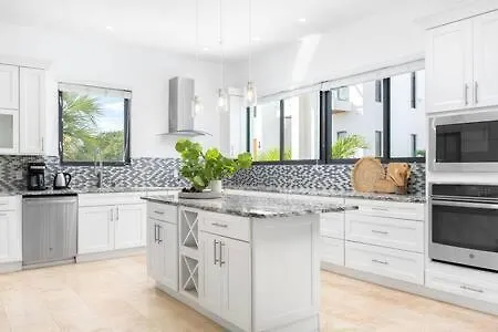 Private Pool Villa, Long Bay Beach With Vip Extras 0*,