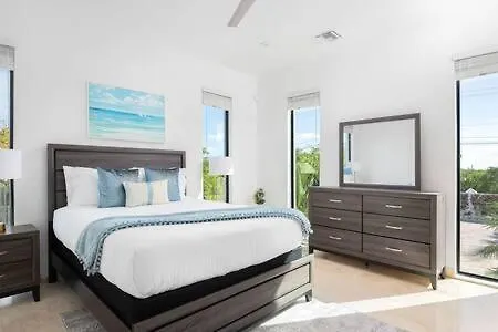 Private Pool Villa, Long Bay Beach With Vip Extras